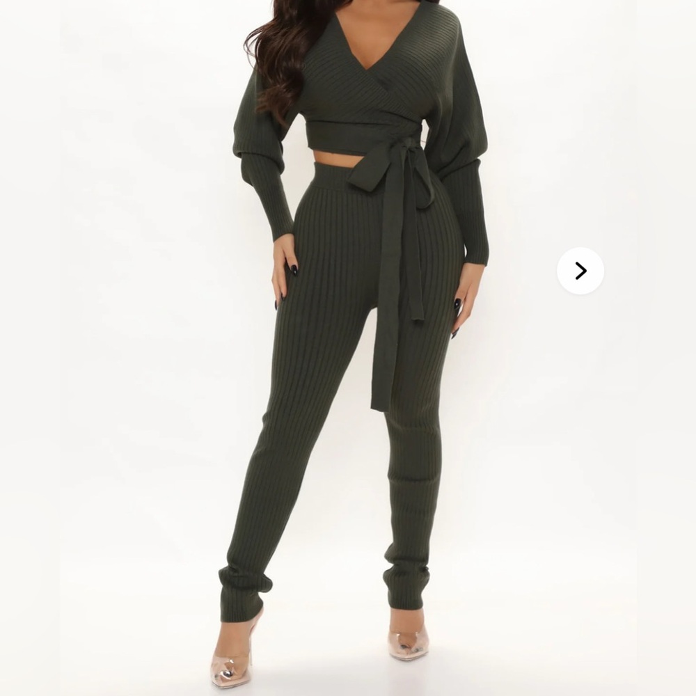 Fashion Nova 2 PC set